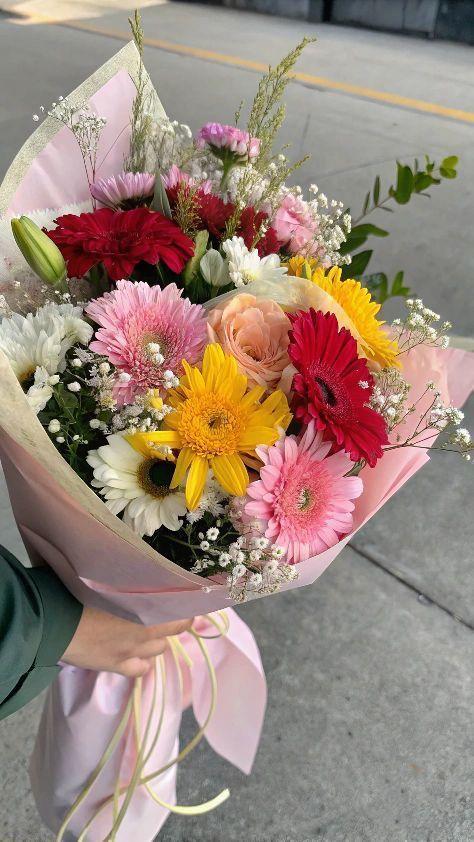 Belle de Jour fresh Nilgiri mountain wildflowers bouquet Ooty florist